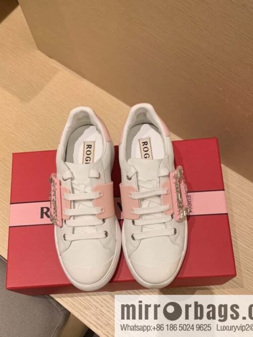 wsxc1719479107785_1-800x800043uwu23rmg60872_20250630015701.jpg RV Top Version Drill Buckle Casual Roger vivier Spring/Summer 2024 🍃 Drill Buckle Casual!