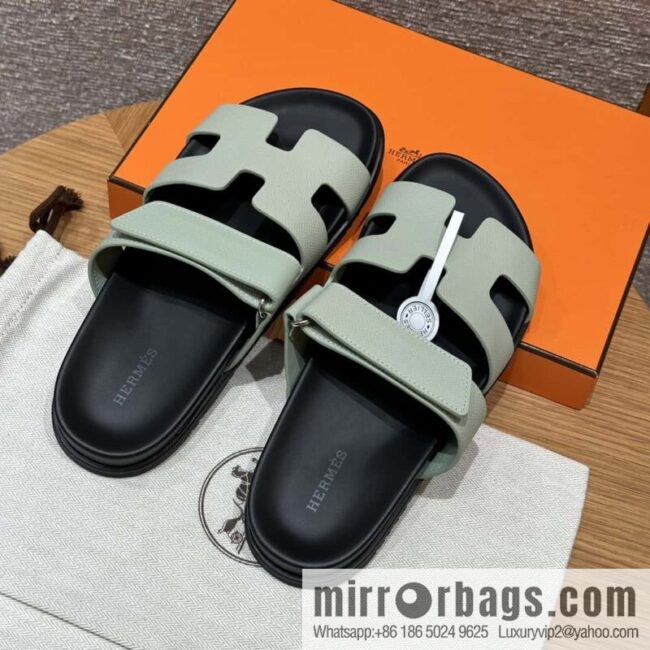 wsxc1719493297946_0-800x800gfp0kmwnmkr60572_20250630015416.jpg HERMES 225 CHYPRE SANDAL uncle shoes, palm print cowhide/Epsom sea foam green/Sea foam green