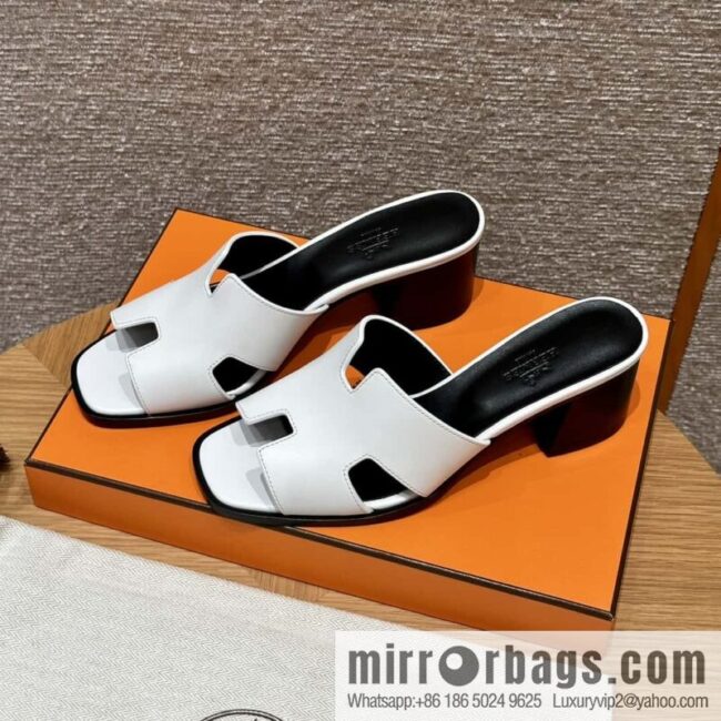 wsxc1719841434803_0-800x8000gizhp51fhx51296_20250630003059.jpg HERMES 308 Helia 60 Sandals, Calfskin/White/01/Blanc