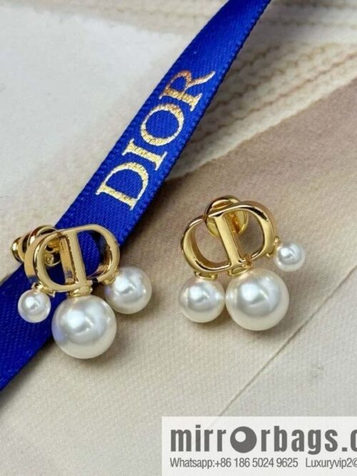 wsxc1720012391869_6-800x800my2nwf5obvl62882_20250630095144.jpg New ☑️ DIOR size pearl stud earrings