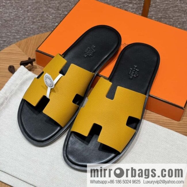 wsxc1720024678789_0-800x8001xijenxaywj50954_20250630002748.jpg HERMES 182 -Lzmir Men\'s slippers Men\'s slippers, cowhide/Epsom amber yellow/9D Jaune Amdre/with black feet