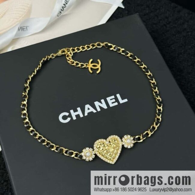 ❗️New ❗️ Chanel necklace ☀️ new ☑️ Chanel double c gold diamond peach heart love necklace ☀️