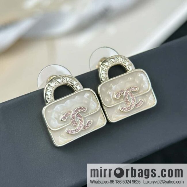 ❗️New ❗️☀️ new ☑️ chanel c1 double c diamond bag 👜 earrings ☀️