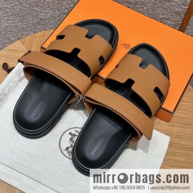 wsxc1720285117033_0-800x800lk5nq1bo4ua50412_20250630002209.jpg HERMES 180 CHYPRE SANDAL uncle shoes, palm print/Epsom gold brown/37/Gold