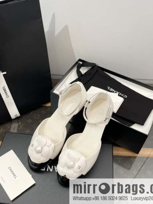 wsxc1721575835412_1-800x8005v11m41hnu016732_20250625192643.jpg CHANEL Xiaoxiang Early Spring Camellia 🥰 Hollow Mary Jane Sandals