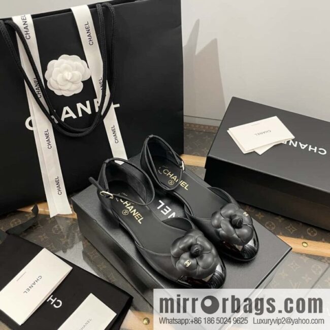 CHANEL Xiaoxiang Early Spring Camellia 🥰 Hollow Mary Jane Sandals