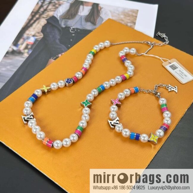 wsxc1724849843034_0-800x8002pfmfb2q5iy62762_20250630094759.jpg ❗️New ❗️ LV Louis Vuitton MNG PEARLS PARTY Necklace, Bracelet ☀️