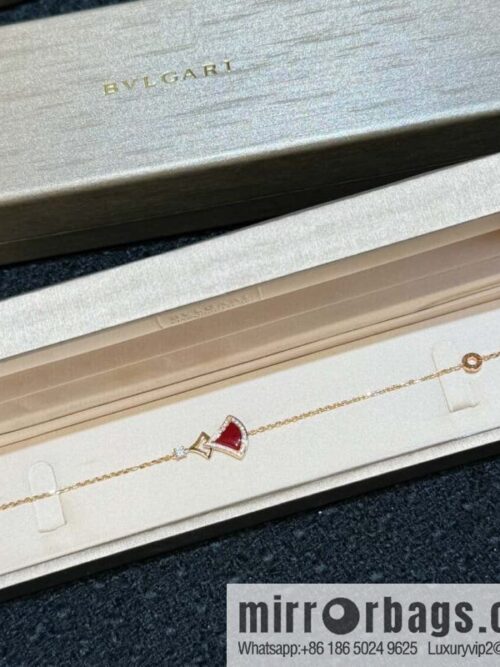 wsxc1725628259626_5-800x8002clhbp3hdyp62561_20250630094151.jpg ❗️New ❗️ ☀️☀ BVLGARI DIVAS\'DREAM Chalcedony Fan Bracelet with Diamonds ☀️