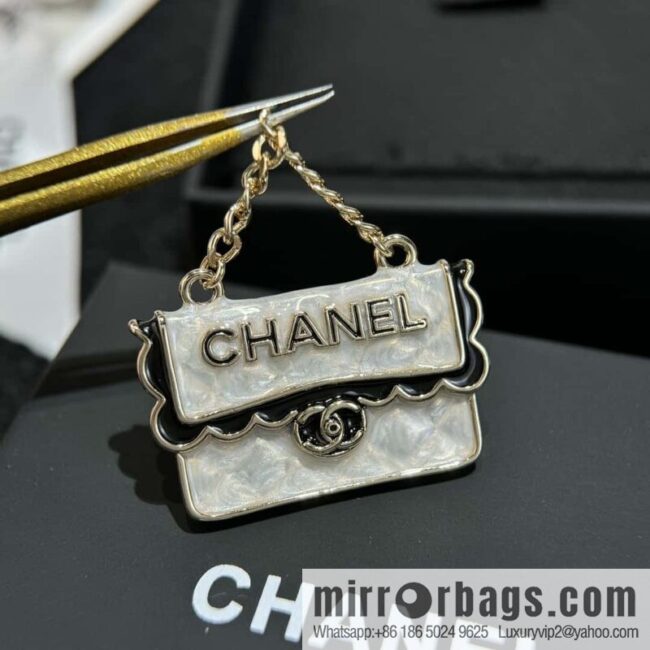 ❗️New ❗️☀️ New ☑️ Chanel bag brooch ☀️