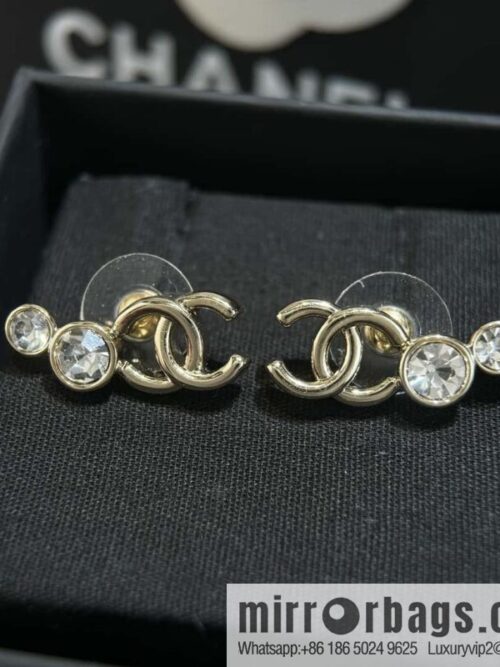 wsxc1727100611827_0-800x800frocw4q4aug61986_20250630020844.jpg ❗️New ❗️ ☀️ new ☑️ Chanel double c rhinestone stud earrings ☀️