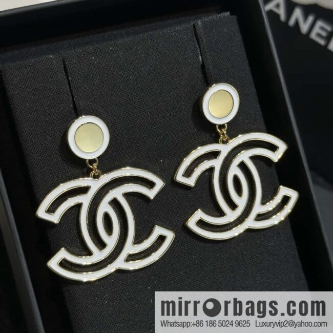❗️New ❗️ ☀️ new ☑️ Chanel double c stud earrings ☀️