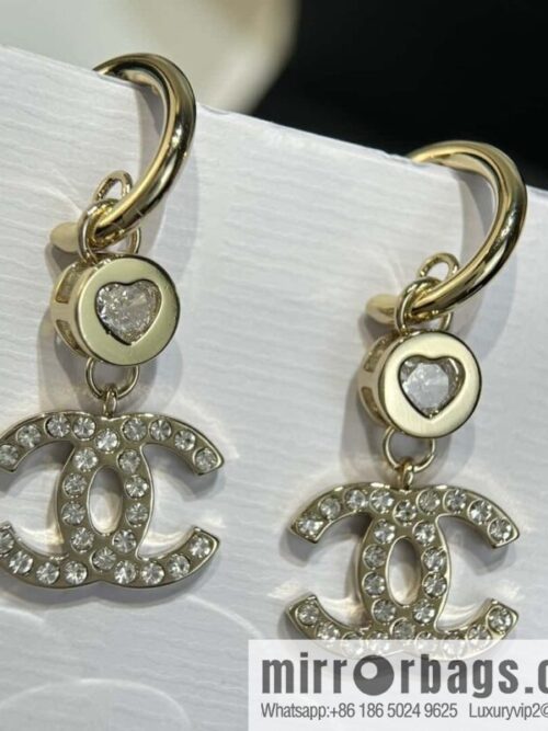 wsxc1727100723031_0-800x800tj2zyw2fs3l52438_20250630004248.jpg ❗️New ❗️ new ☑️ chanel c3 double c peach heart love stud earrings ☀️