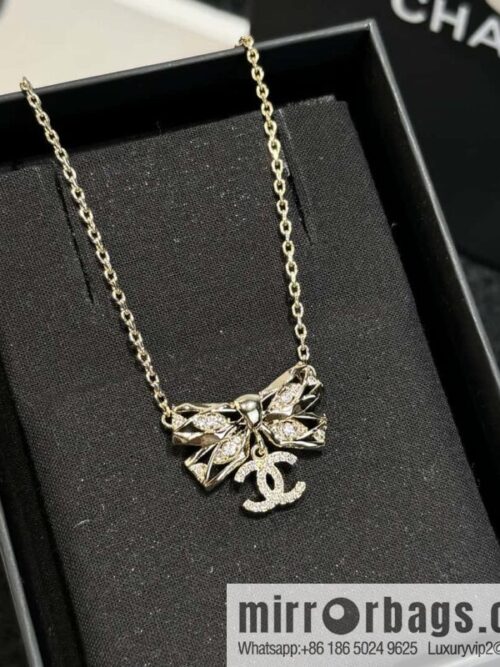 wsxc1727100725409_0-800x800ti03m3x4hr352430_20250630004241.jpg ❗️New ❗️ ☀️ new ☑️ Chanel double c bow necklace ☀️