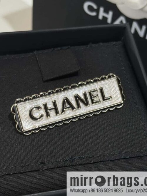 wsxc1728463019665_0-800x800tbhiqkru4e141180_20250629230143.jpg ❗️New ❗️ ☀️ new ☑️ Chanel brand letter brooch ☀️