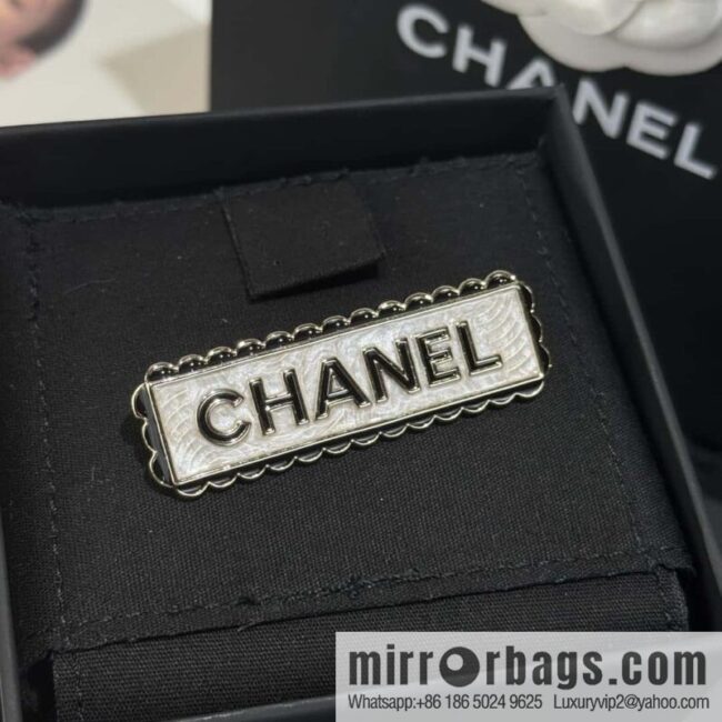 ❗️New ❗️ ☀️ new ☑️ Chanel brand letter brooch ☀️