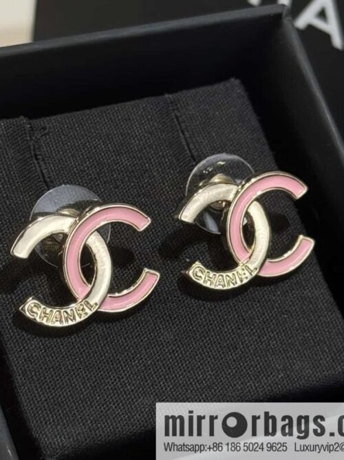 wsxc1728463034302_0-800x800fmuipjntu1r41115_20250629230057.jpg ❗️New ❗️☀️ new ☑️ chanel c1 double c half pink oil stud earrings ☀️
