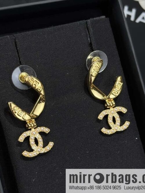 wsxc1728932676474_0-800x800tev4mupeo5q40954_20250629225158.jpg ❗️New ❗️☀️ new ☑️ chanel c2 double c stud earrings ☀️