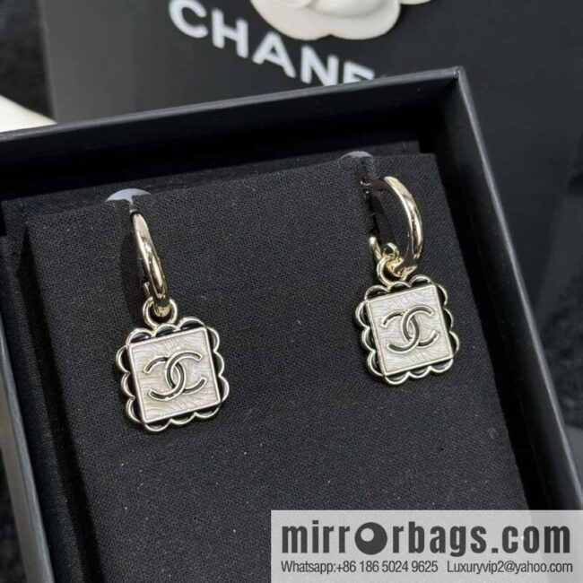 ❗️New ❗️ ☀️ new ☑️ chanel c2 double c square stud earrings ☀️