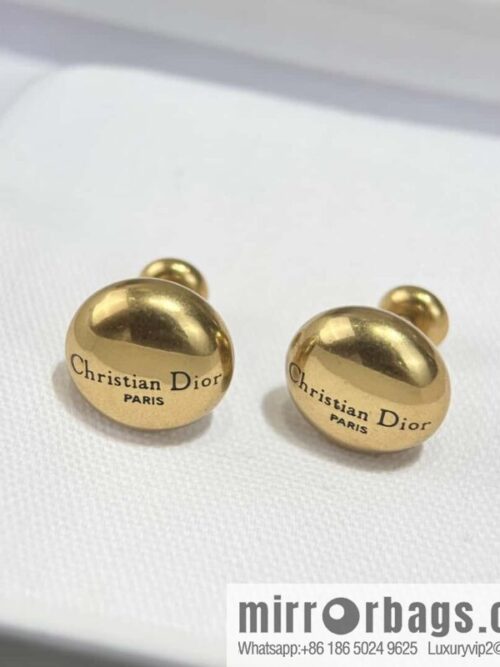 wsxc1729538017344_0-800x800id5ihfttvxf40428_20250626060824.jpg New ☑️ DIOR round letter stud earrings