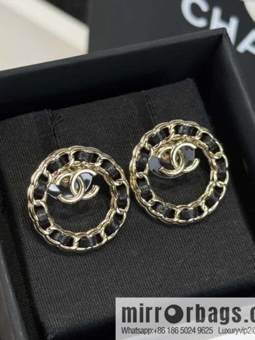 wsxc1729582823325_0-800x8002shn2mvgl1e40395_20250626060721.jpg ❗️New ❗️☀️ New ☑️ Chanel c1 double c round black leather rope stud earrings ☀️