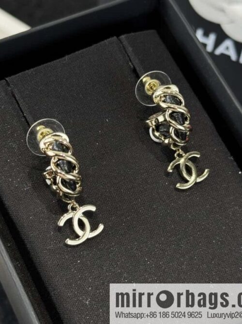 wsxc1730369303133_0-800x800sv0egtmcq4y40106_20250626055913.jpg ❗️New ❗️☀️ New ☑️ Chanel c2 double c black leather rope stud earrings ☀️