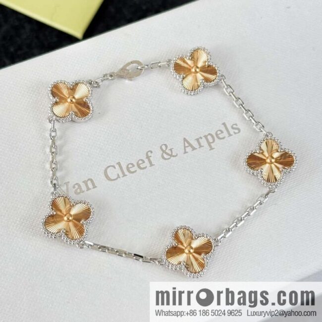 🎄Christmas Limited ☀️ Van Cleef & Arpels Christmas Limited Laser Engraved Five Flowers Four Leaf Clover Bracelet ☀