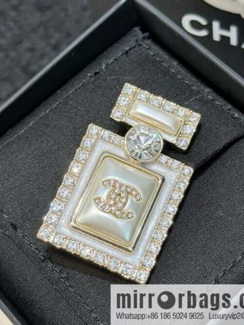 wsxc1732543002519_0-800x800ah002cyfs5v29312_20250626015152.jpg ❗️New ❗️☀️ New ☑️ Chanel perfume bottle brooch ☀️