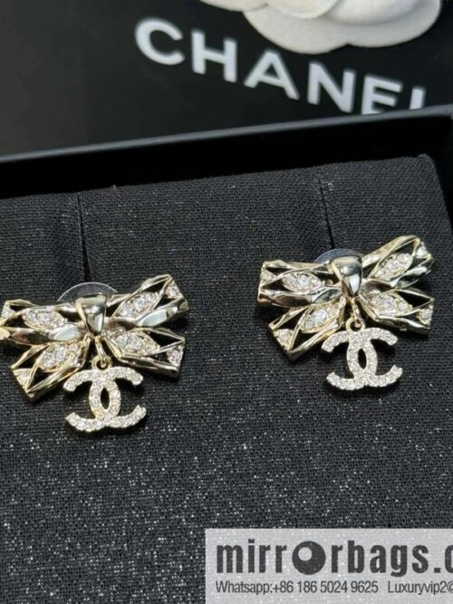 wsxc1732543006946_0-800x800zmejep0tm2u29301_20250626015132.jpg ❗️New ❗️☀️ New ☑️ Chanel Golden Bow Double C Stud Earrings ☀️