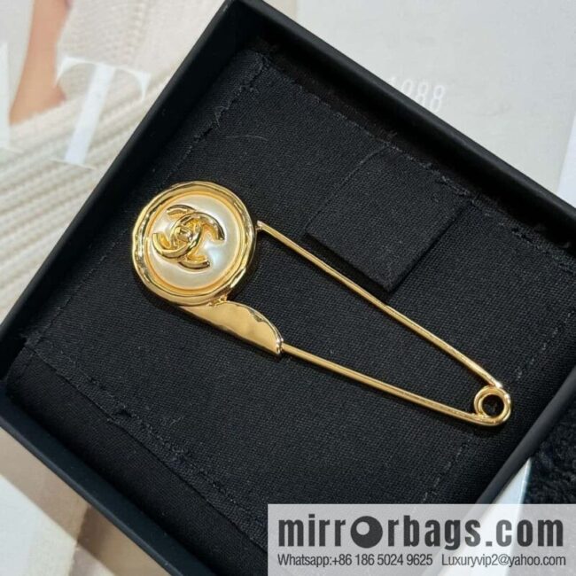 ❗️New ❗️ ☀️ New ☑️ Chanel Pin 🧷 Brooch ☀️