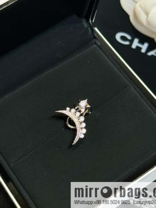 wsxc1732543069158_4-800x800ubhc3mwdegd29220_20250626014913.jpg ❗️New ❗️☀️ (single) ☀️ new ☑️ Chanel meteor series LUNE moon star earclip earrings ☀️