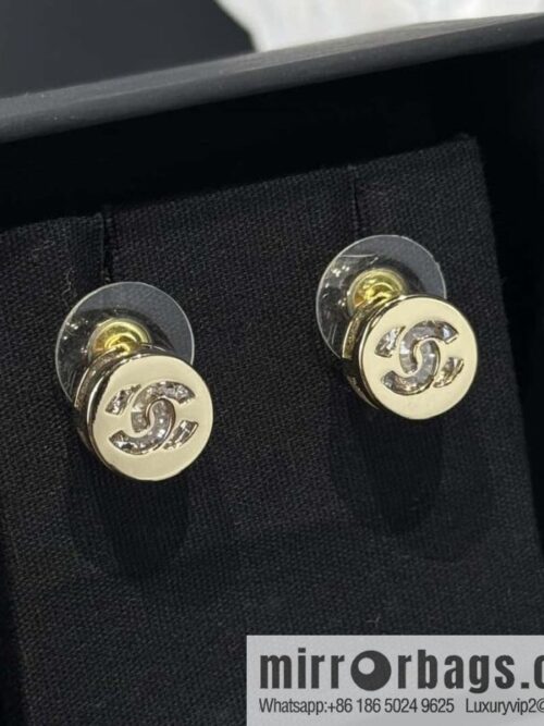 wsxc1734451323988_0-800x800zxm4hcxck0p29209_20250626014855.jpg ❗️New ❗️☀️ new ☑️ chanel c1 double c round stud earrings ☀️