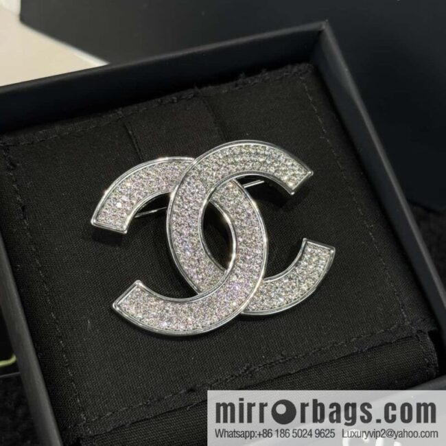 ❗️New ❗️☀️ New ☑️ Chanel Double C Full Diamond Brooch ☀️