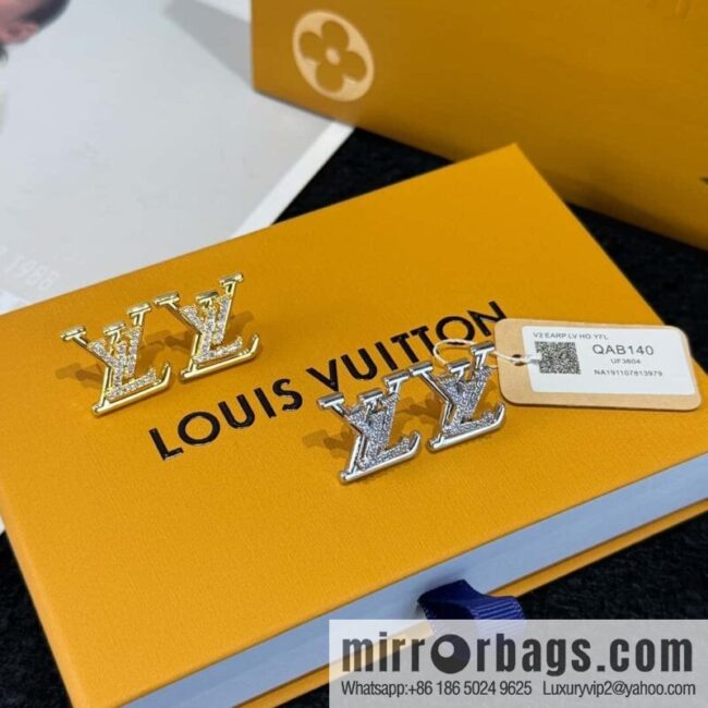 ❗️New ❗️ ☀ Louis Vuitton LV full diamond letter stud earrings ☀