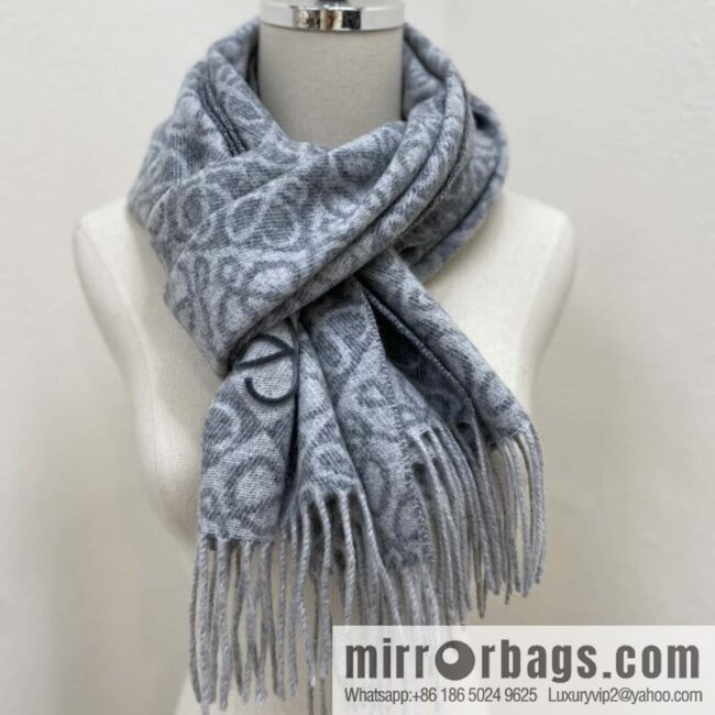 wsxc1734648716398_0-800x800n3yusmnak1d6453_20250625125006.jpg Loew carcinoma \"Wool and Cashmere Anagram Scarf\" 24s🆕