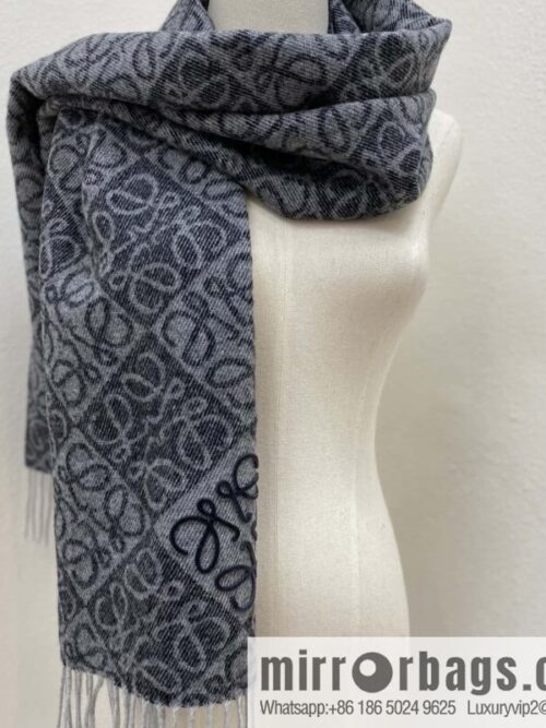 wsxc1734648980973_0-800x800xyc4ehzbec06407_20250625124837.jpg Loew carcinoma 24s 🆕 \"Wool and Cashmere Anagram Scarf\" Dark Grey
