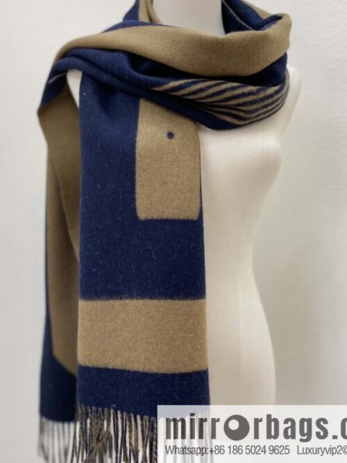 wsxc1734649141023_0-800x800af3na4j1hcp6382_20250625124752.jpg s \"Casaque Sangle a Boucle Scarf\"