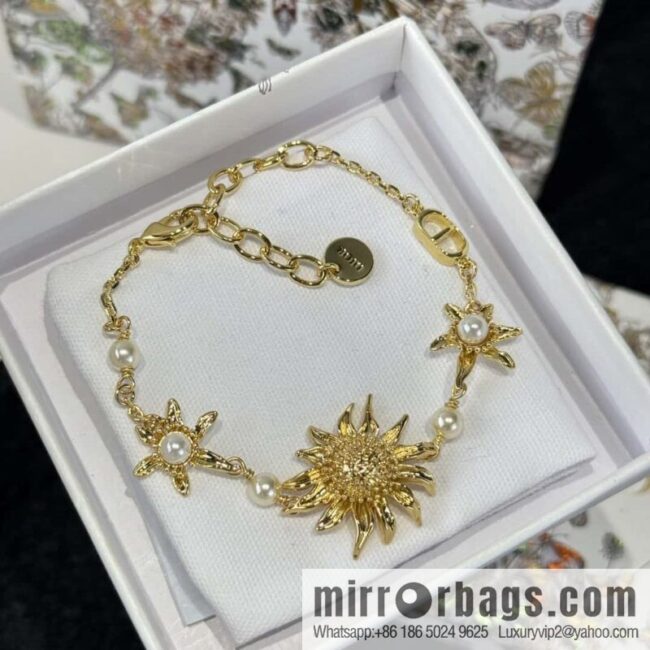 wsxc1734959442957_0-800x800wtbstunhuck28952_20250626014104.jpg ❗️New ❗️☀️ New ☑️ Dior Sunflower Bracelet ☀️
