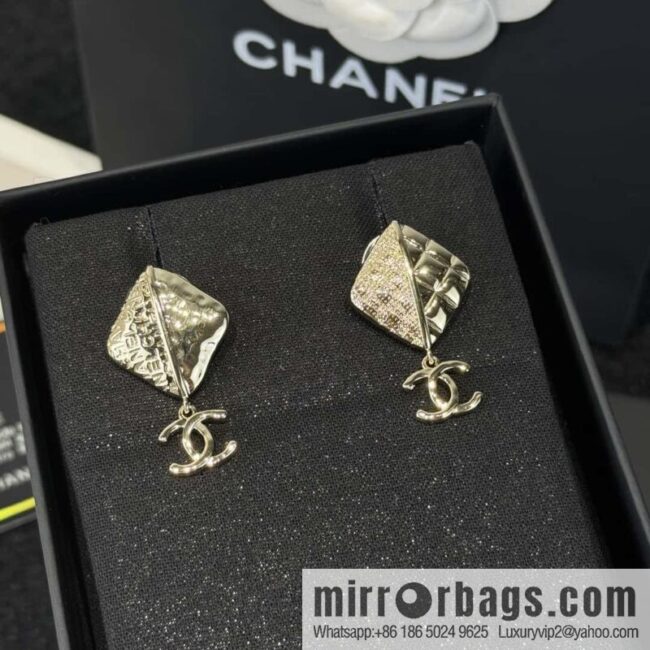 ❗️New ❗️☀️ New ☑️ Chanel C2 double c gold diamond stud earrings ☀️