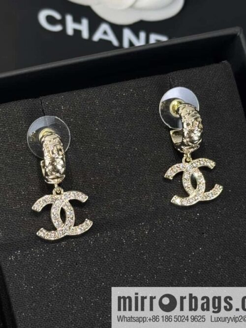 wsxc1734959458182_0-800x800sgb4m5rjpt528895_20250626013912.jpg ❗️New ❗️☀️ new ☑️ Chanel C2 double c full diamond stud earrings ☀️