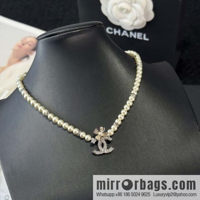 ❗️New ❗️☀️ New ☑️ Chanel Double C Clover Pearl Necklace ☀️