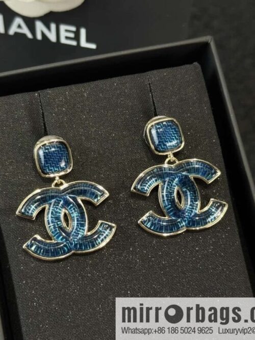 wsxc1734964204967_0-800x800cnnuvv442lo28859_20250626013804.jpg ❗️New ❗️☀️ new ☑️ chanel c2 double c blue acrylic stud earrings ☀️