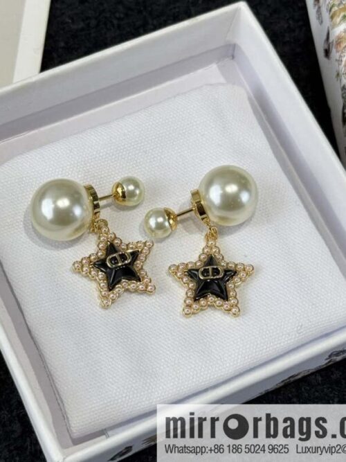 wsxc1734964237889_0-800x800410wa3z0a5x17932_20250625200217.jpg New ☑️ DIOR size pearl pentagram stud earrings