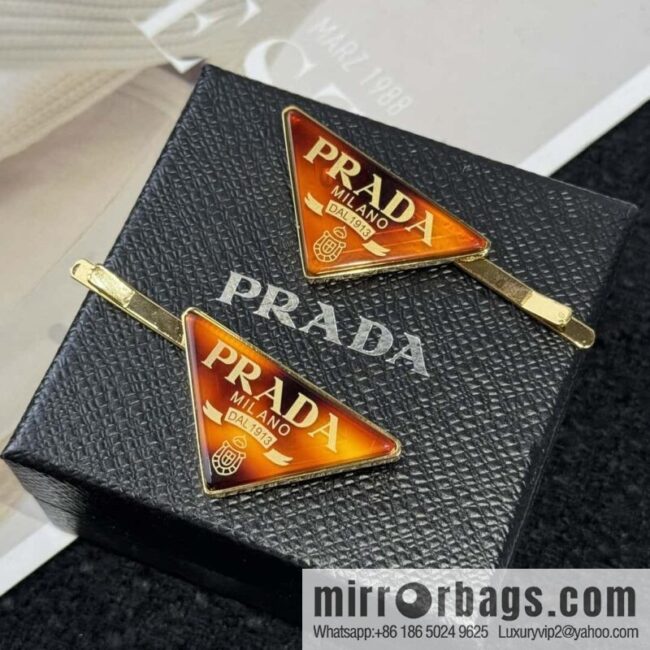 ❗️New ❗️ ☀️ PRADA Prada triangle standard, hairpin hairpin ☀️