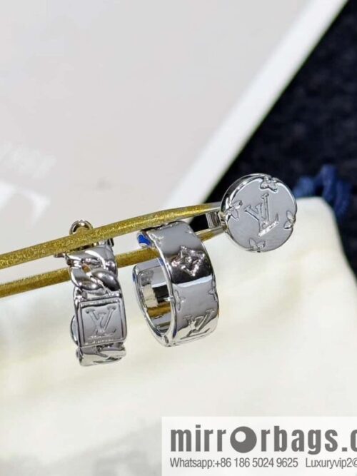wsxc1734964265081_7-800x800mxmvjgusb3z17840_20250625195921.jpg ❗️New ❗️ ☀ Louis Vuitton Three Piece Earrings Earrings Clips ☀