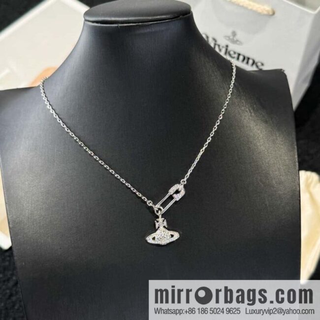 ❗️New ❗️ New ☑️ Vivienne Westwood Queen Mother Pin Full Diamond Saturn Necklace