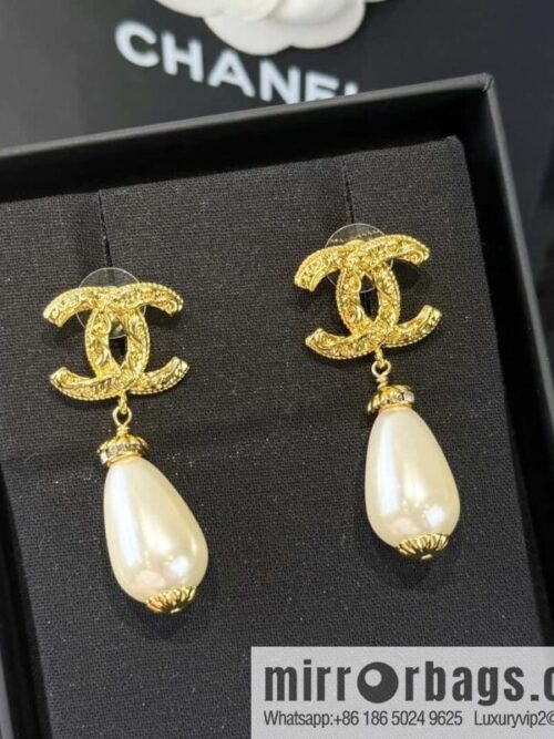 wsxc1734964281694_0-800x800hrpo3ig42qj17775_20250625195733.jpg ❗️New ❗️☀️ New ☑️ Chanel C2 double c pearl stud earrings ☀️