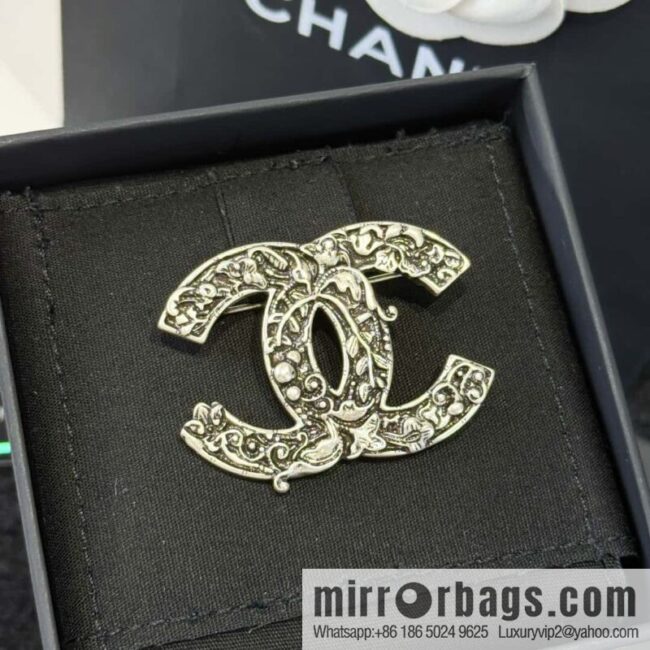 ❗️New ❗️ ☀️ new ☑️ Chanel double c brooch ☀️