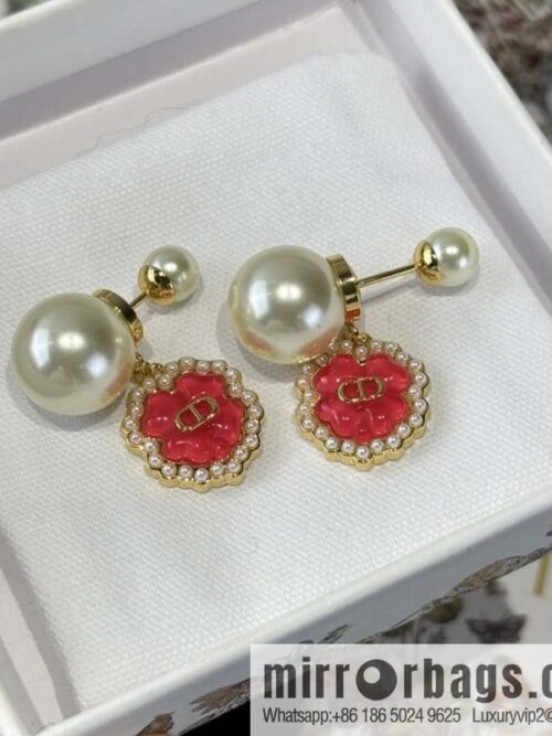 wsxc1734964317638_0-800x800vl4yhht5vm517640_20250625195320.jpg New ☑️ Dior size pearl red four-leaf clover stud earrings