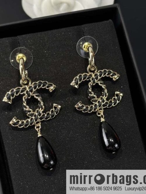 wsxc1734964337618_0-800x800dm1ned1awd317591_20250625195141.jpg ❗️New ❗️☀️ New ☑️ Chanel c3 double c black pearl black leather rope stud earrings ☀️