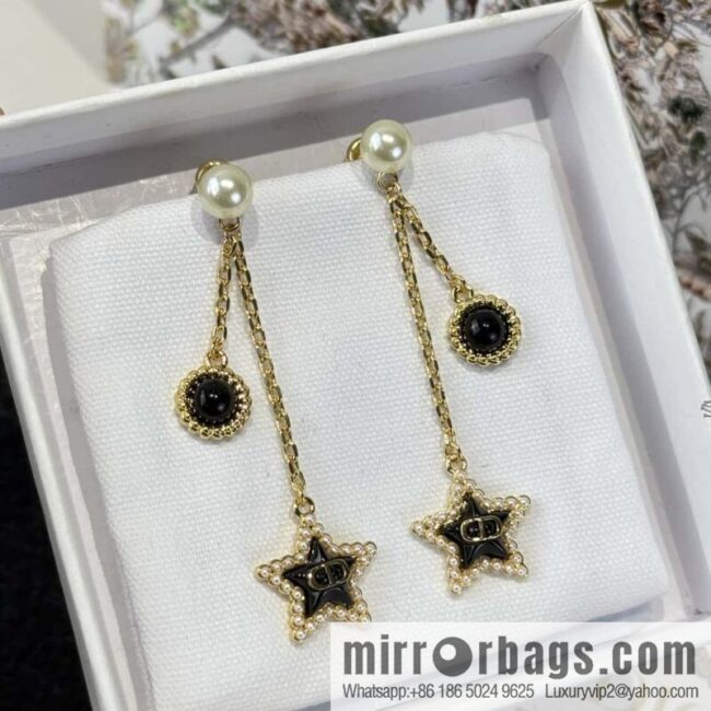 New ☑️ DIOR black star pearl tassel stud earrings